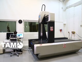 نمايي كلي از دستگاه CMM